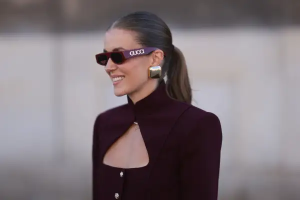 Jakie są modne fryzury? Odkryj najnowsze trendy i inspiracje